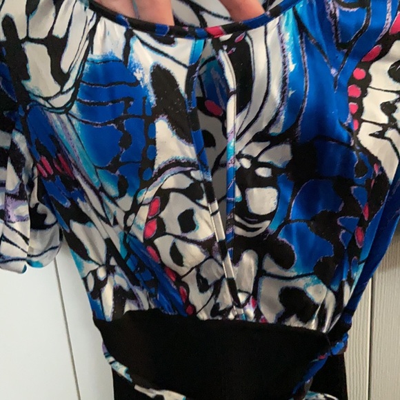 Bebe silk butterfly top - Picture 6 of 6
